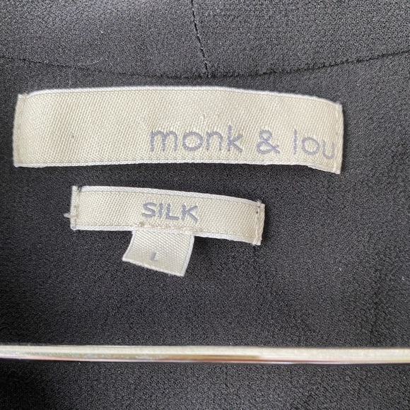 Monk & Lou 100% Silk V-Neck Band Collar Sheer Sleeveless Surplice Top - Picture 7 of 14